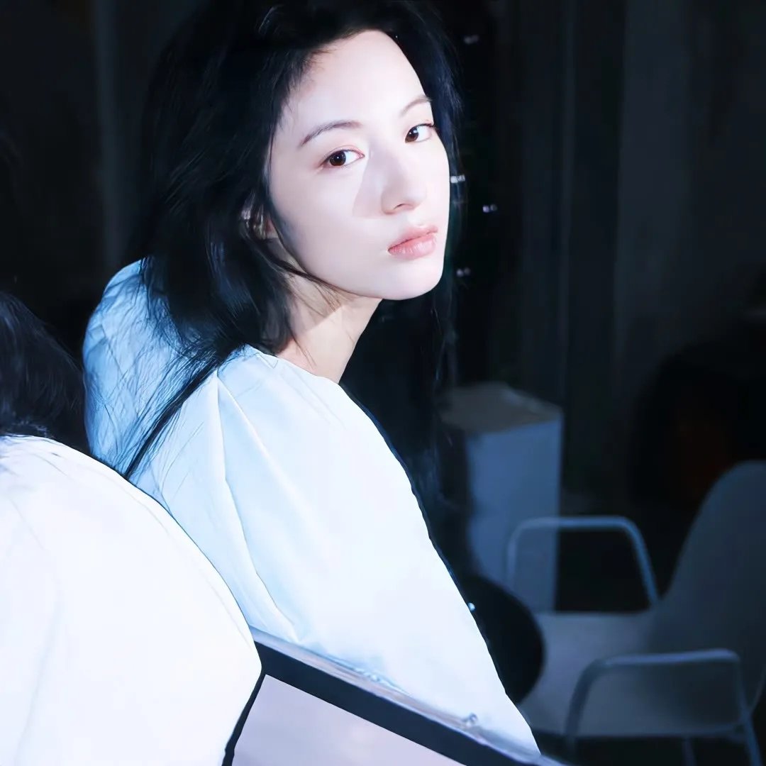 误入女频，我一剑镇宗门